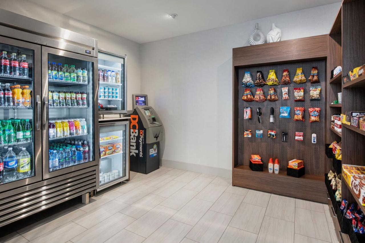 Holiday Inn Express & Suites Kelowna - East By Ihg Экстерьер фото